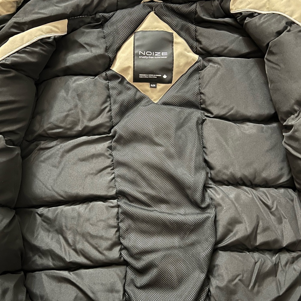 Winter jacket - Picture 4 of 4
